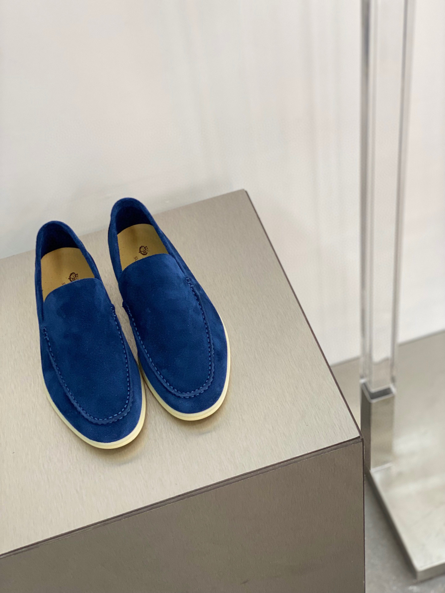 로로피아나 Loro Piana Summer Charms Walk 모카신