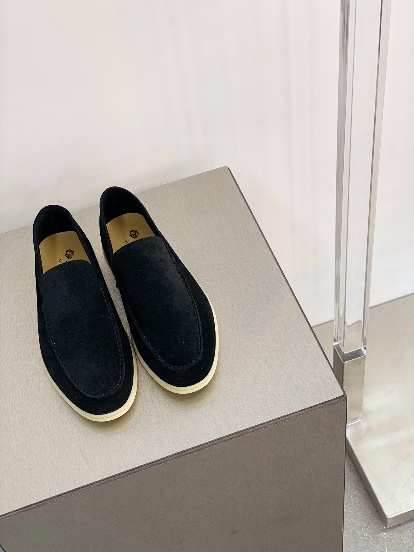 로로피아나 Loro Piana Summer Charms Walk 모카신