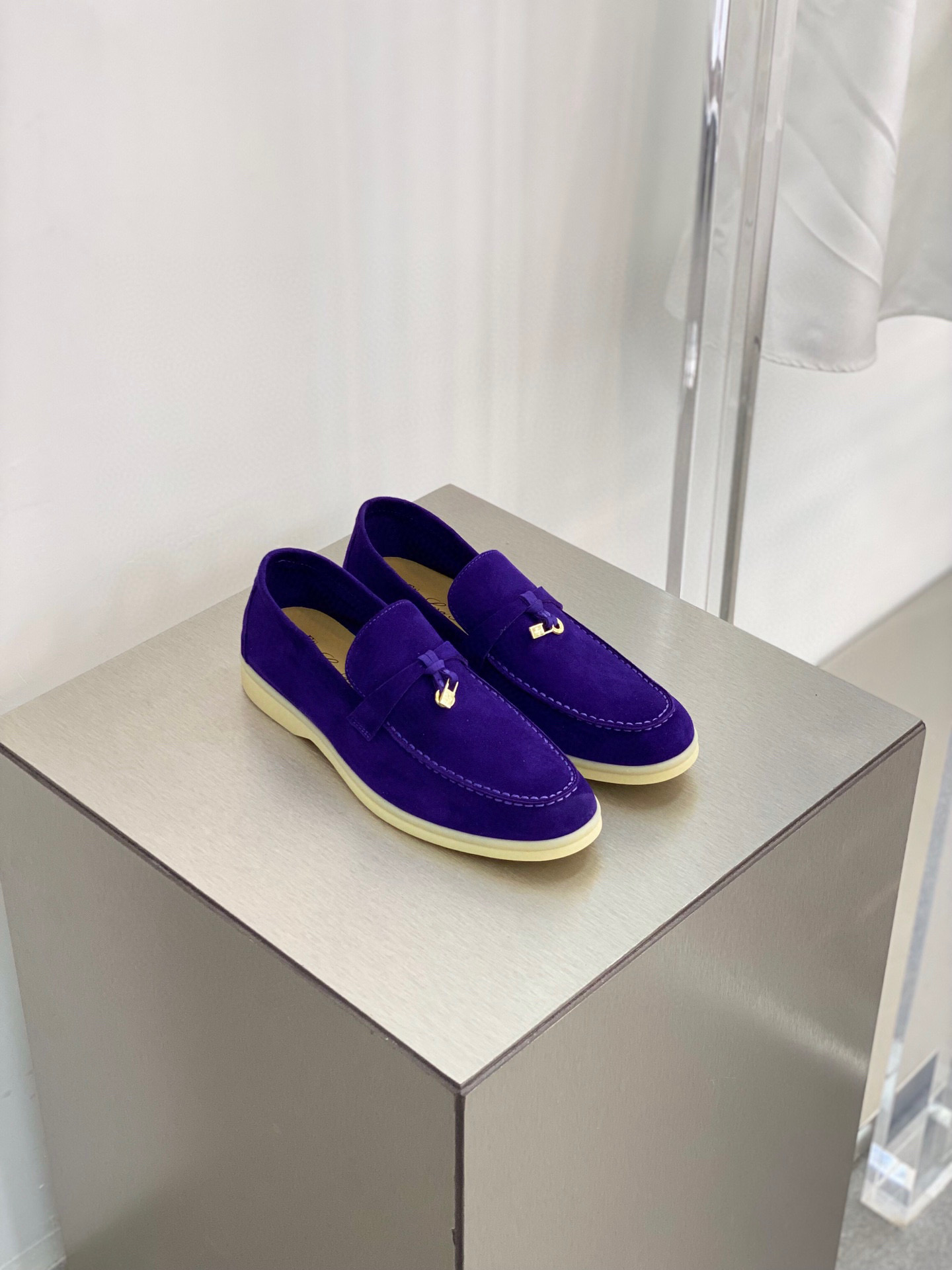 로로피아나 Loro Piana Summer Charms Walk 모카신