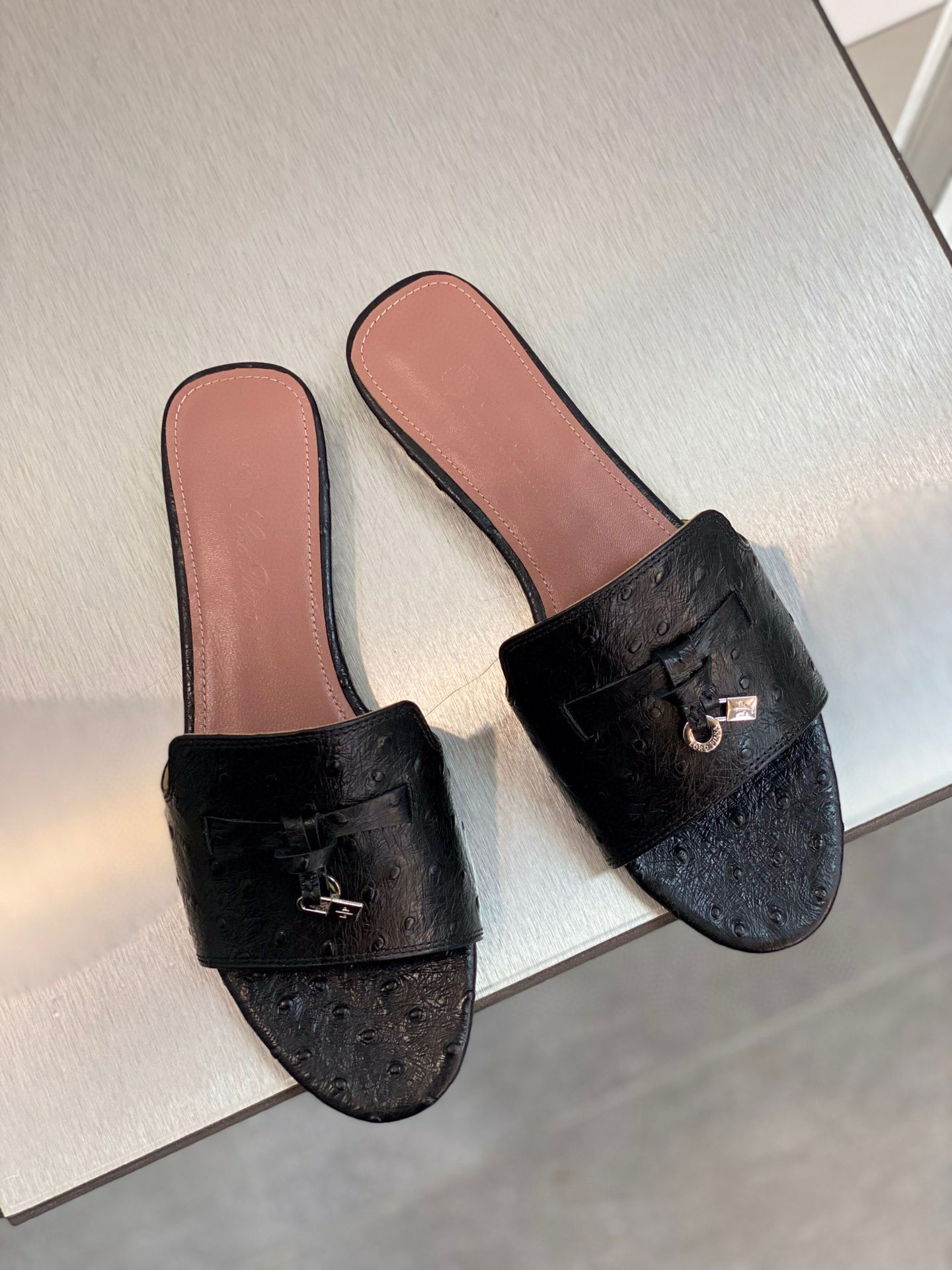 로로피아나 Loro Piana Summer Charms Slipper 샌들