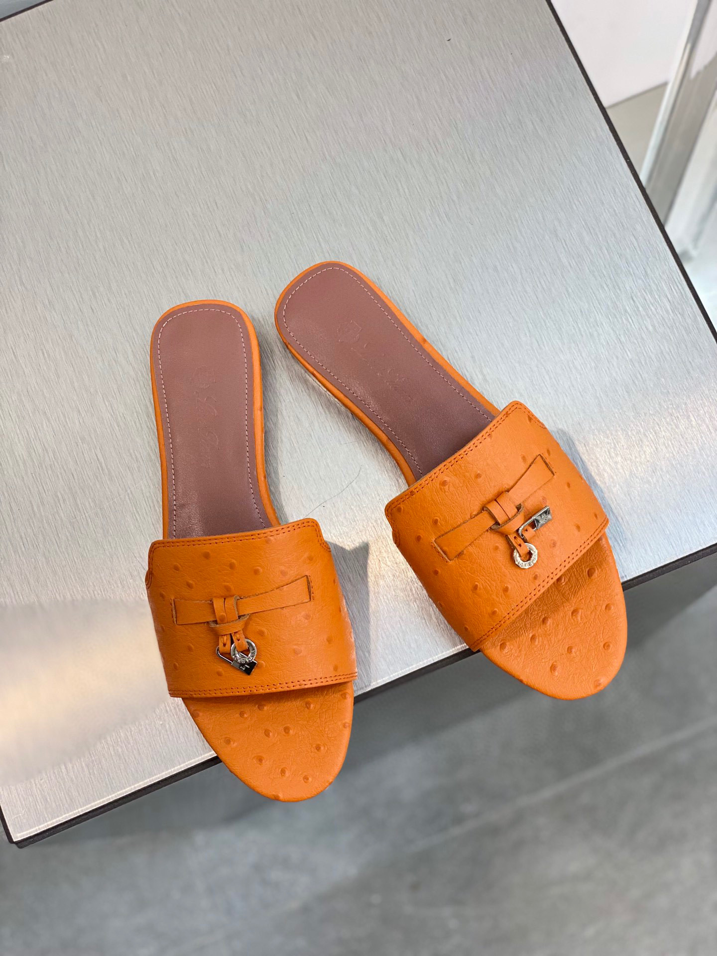 로로피아나 Loro Piana Summer Charms Slipper 샌들