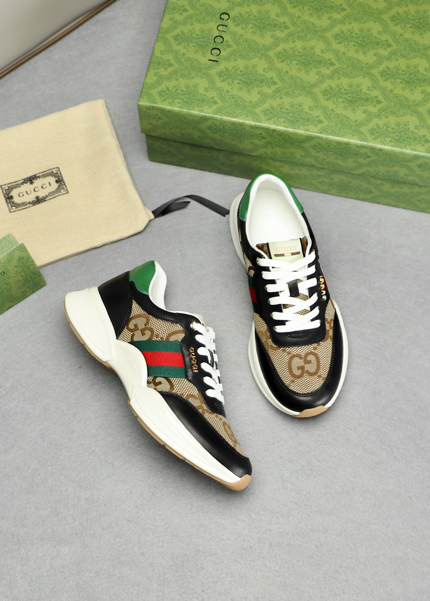 구찌 Gucci 스니커즈