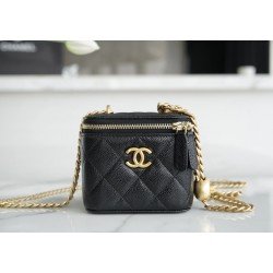 샤넬 CHANEL 체인 달린 미니백