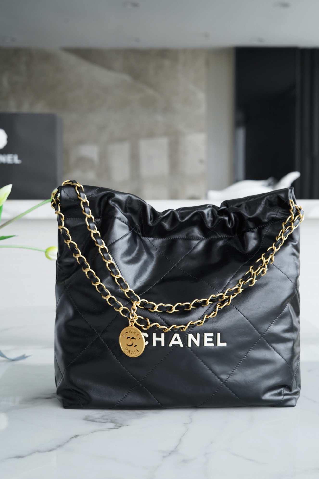 샤넬 CHANEL 22 스몰 핸드백 35CM