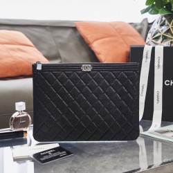 샤넬 CHANEL 클러치  27.5CM