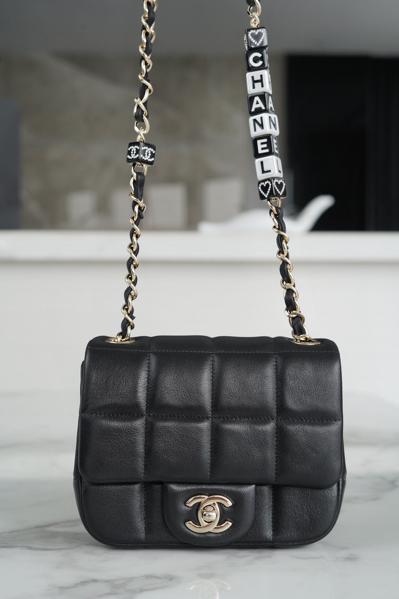 샤넬 CHANEL 미니 플랩 백 16CM