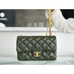 샤넬 CHANEL  플랩 백 22CM