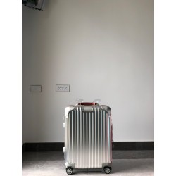 리모와 rimowa 캐빈 케이스