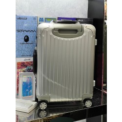 리모와 rimowa 캐빈 케이스