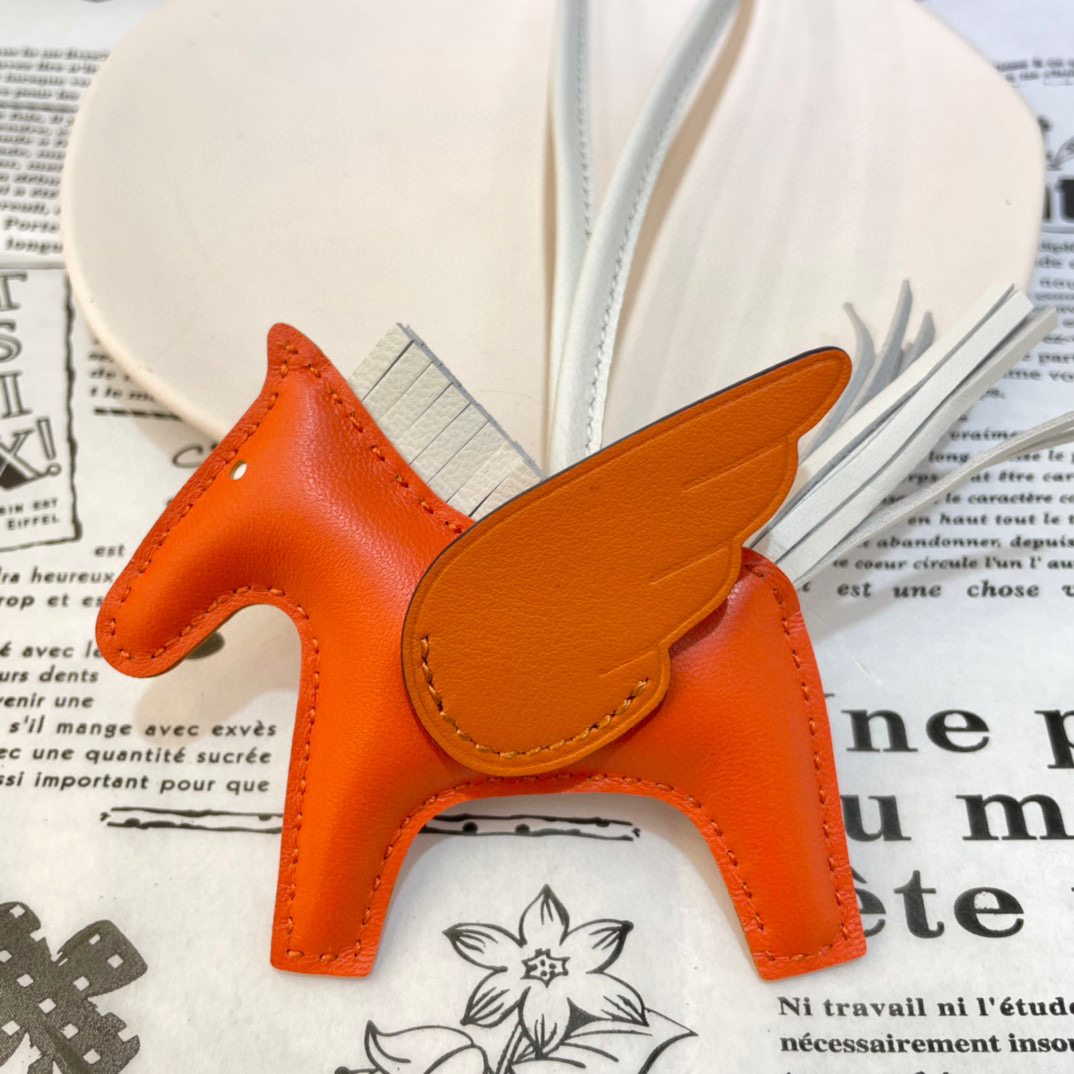 에르메스 HERMES 로데오 페가수스  참 장식 Rodeo Pegase Charm