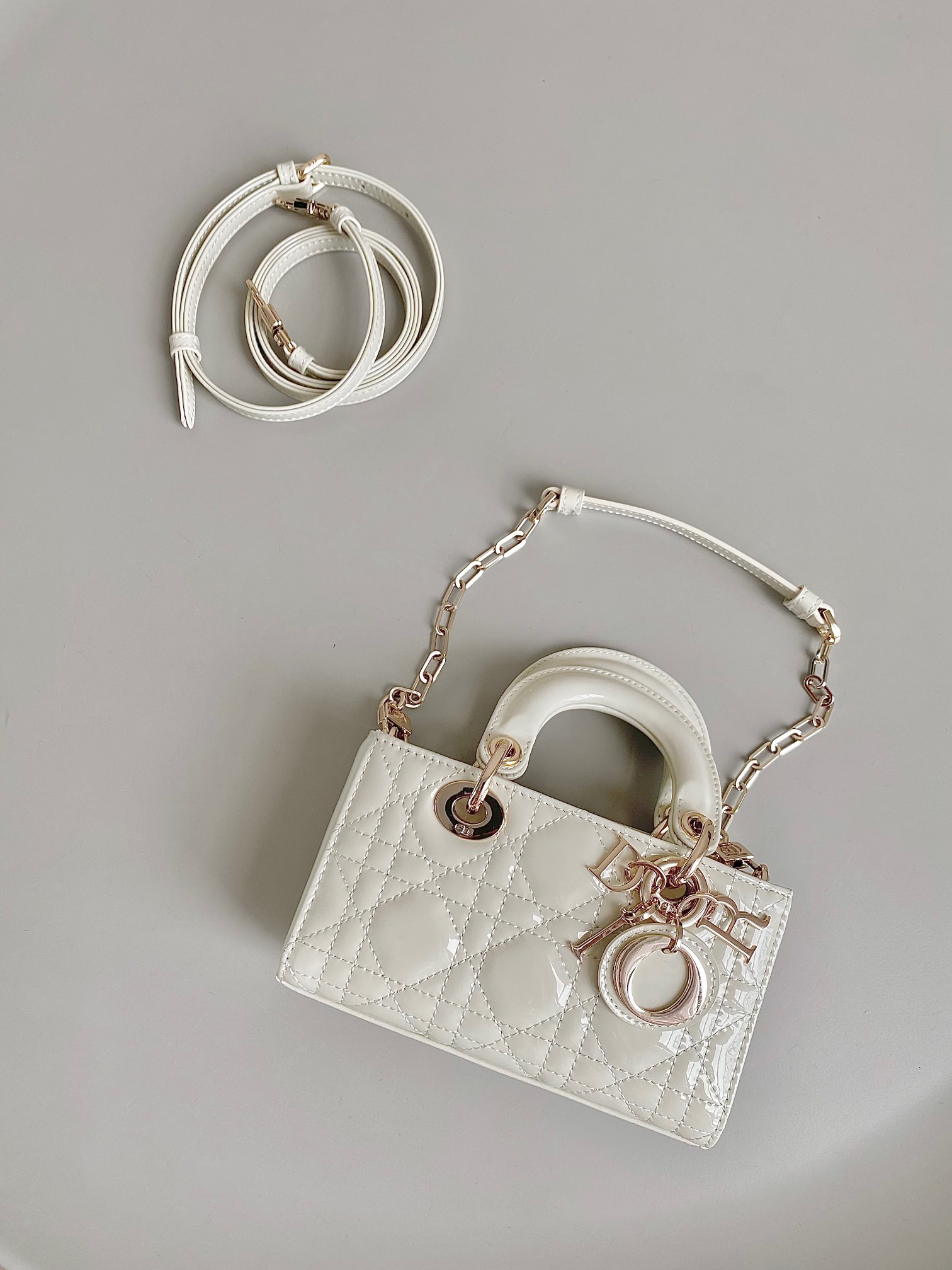 디올 Dior D-Joy bag 탑 핸들백 17.5CM