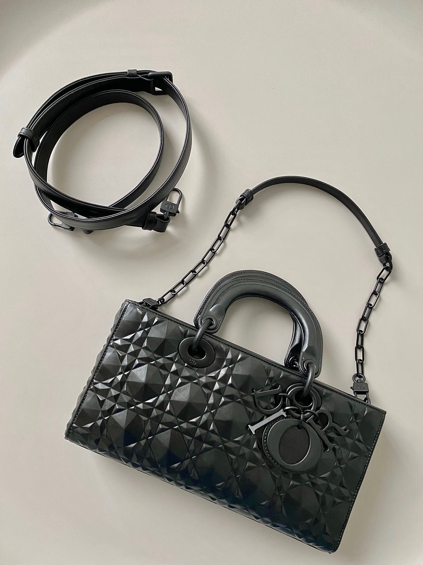 디올 Dior D-Joy bag 탑 핸들백 26CM