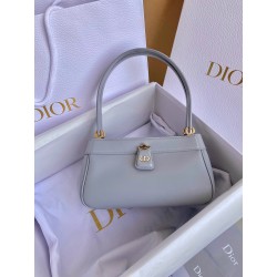 디올 Dior 탑 핸들백 22CM