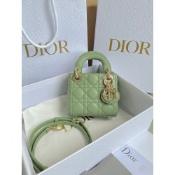 디올 Dior micro lady bag mini 탑 핸들백 12CM