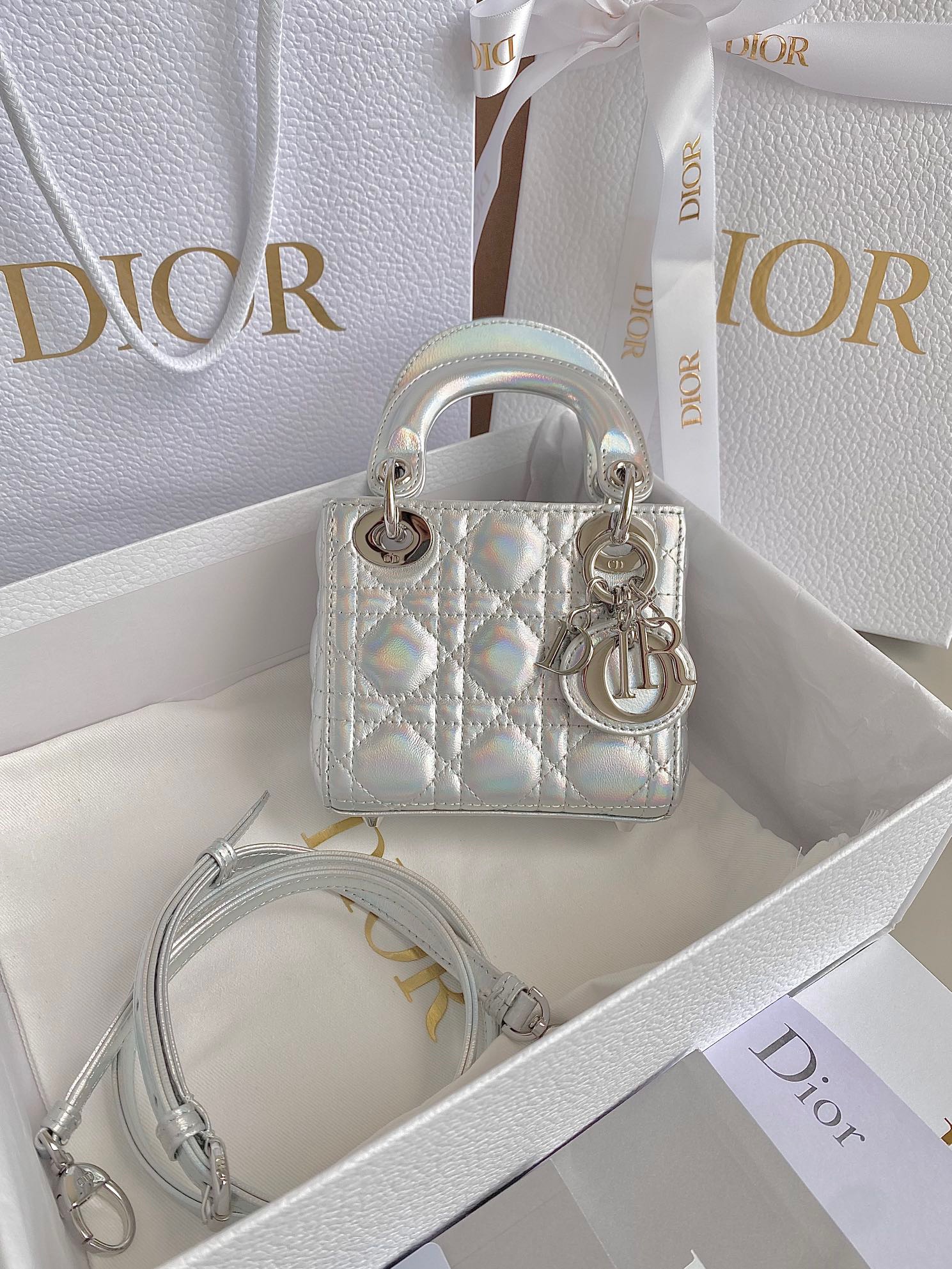 디올 Dior micro lady bag mini 탑 핸들백 12CM