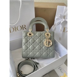 디올 Dior Lady 탑 핸들백 20CM