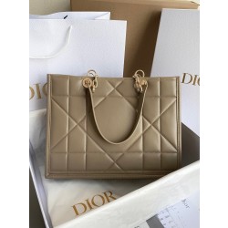 디올 Dior Essential 토트 백 36.5CM