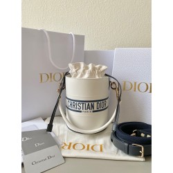 디올 Dior Vibe  버킷 백 14CM