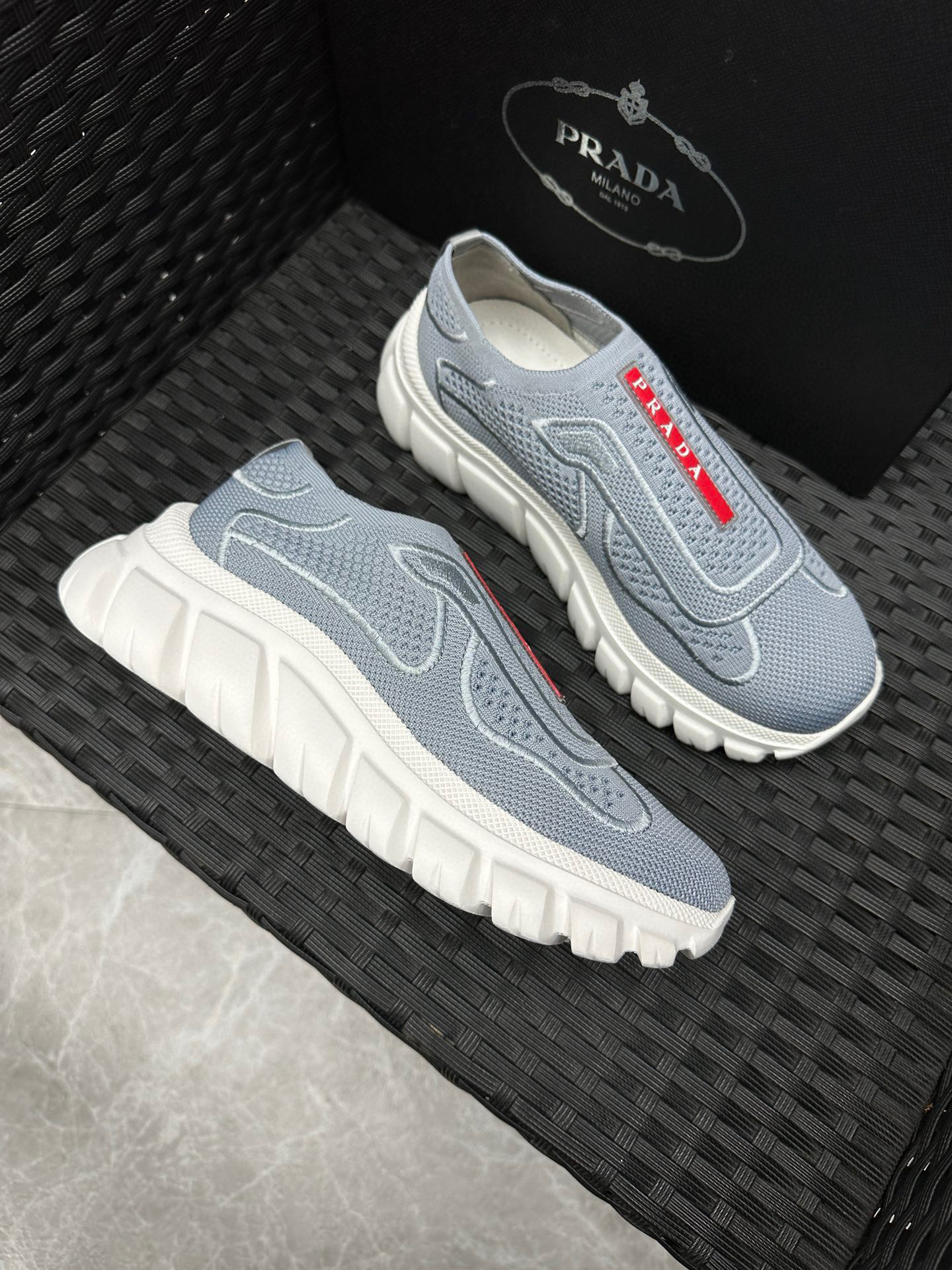 프라다 Prada 스니커즈