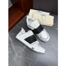 발렌티노 Valentino 스니커즈