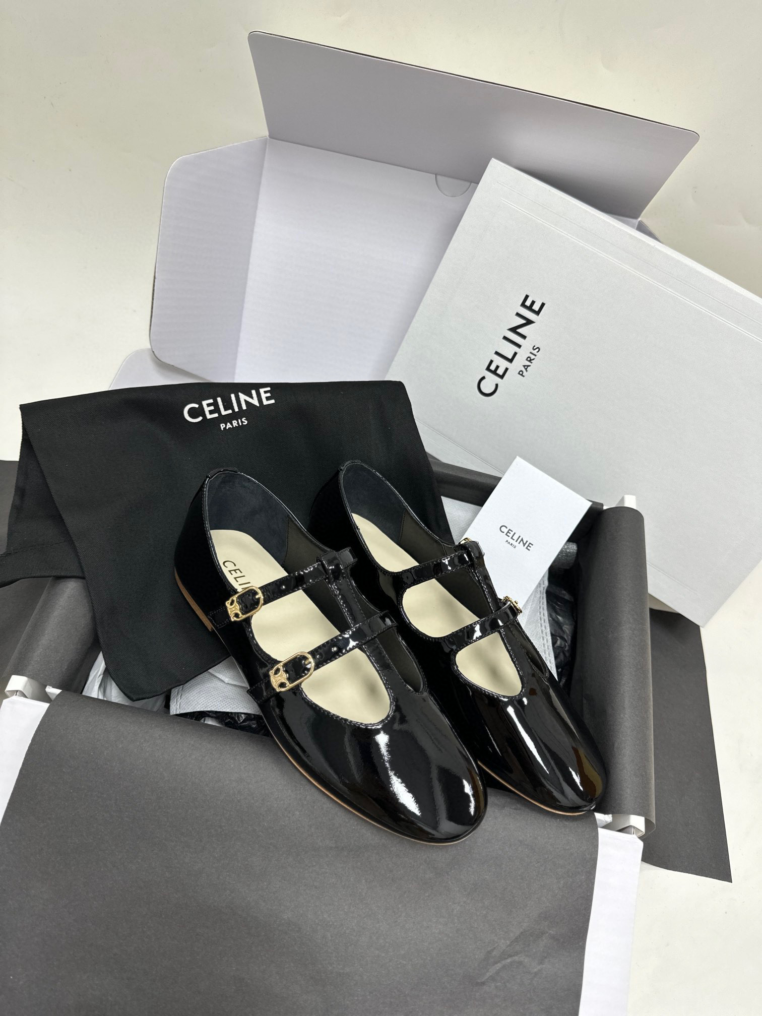 셀린느 CELINE 페이턴트 카프스킨 더블 스트랩 메리 제인 레 발레리나 슈즈 블랙