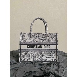 디올 Dior Book tote  토트 백 36CM