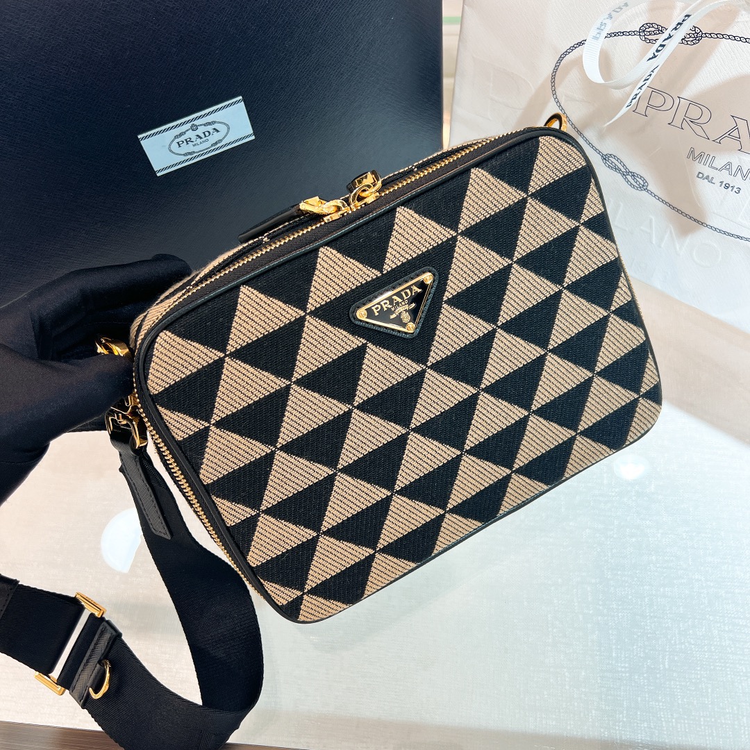 프라다 Prada 2VH069 크로스 백 22CM