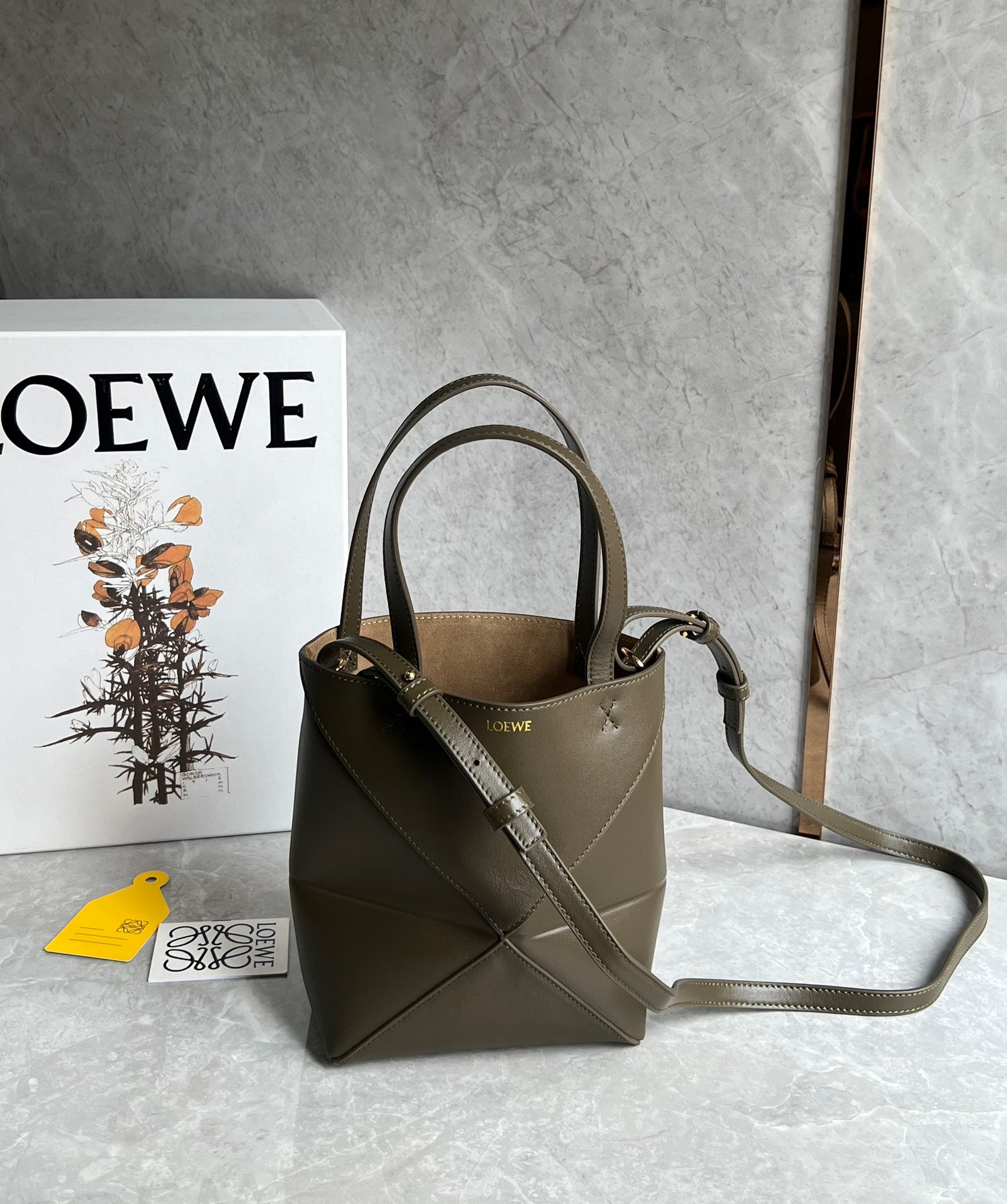 로에베 Loewe puzzle fold tote 토트 백 20CM