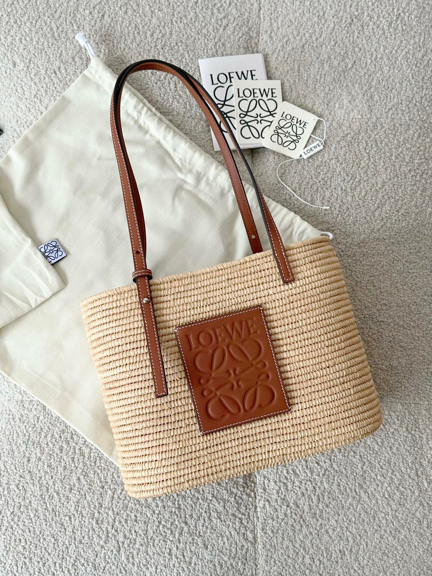 로에베 Loewe basket 토트 백 27CM