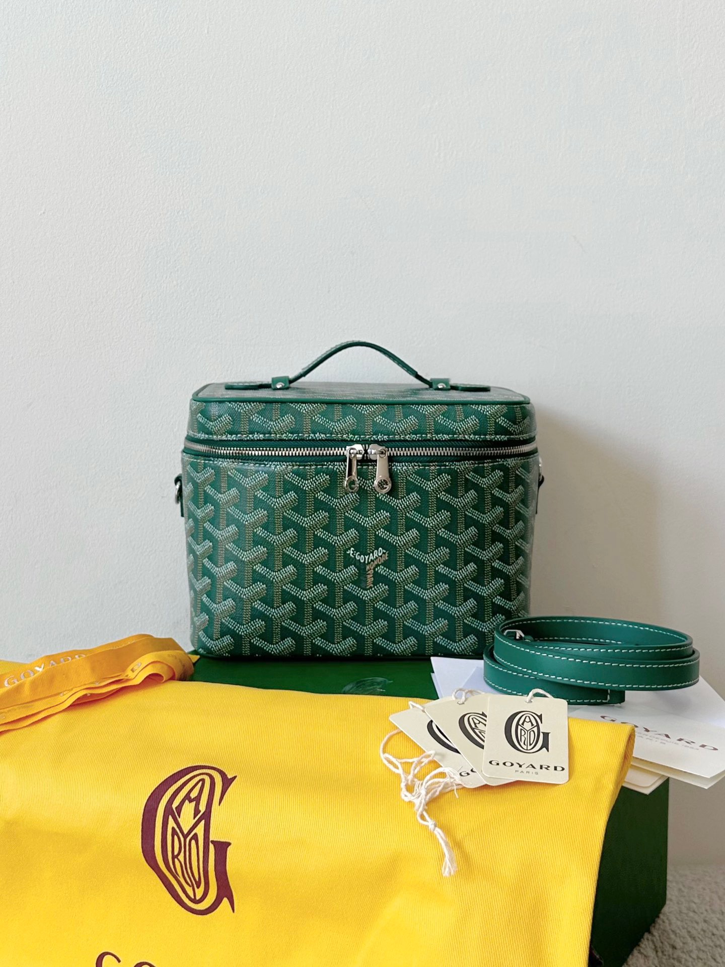 고야드 Goyard 파우치 20CM