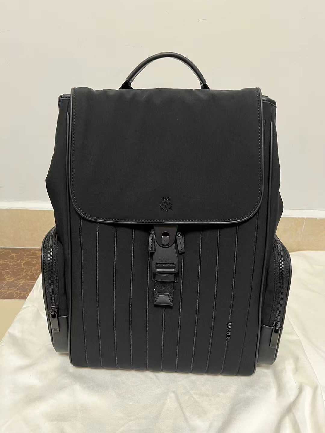 리모와 rimowa 백팩 44CM