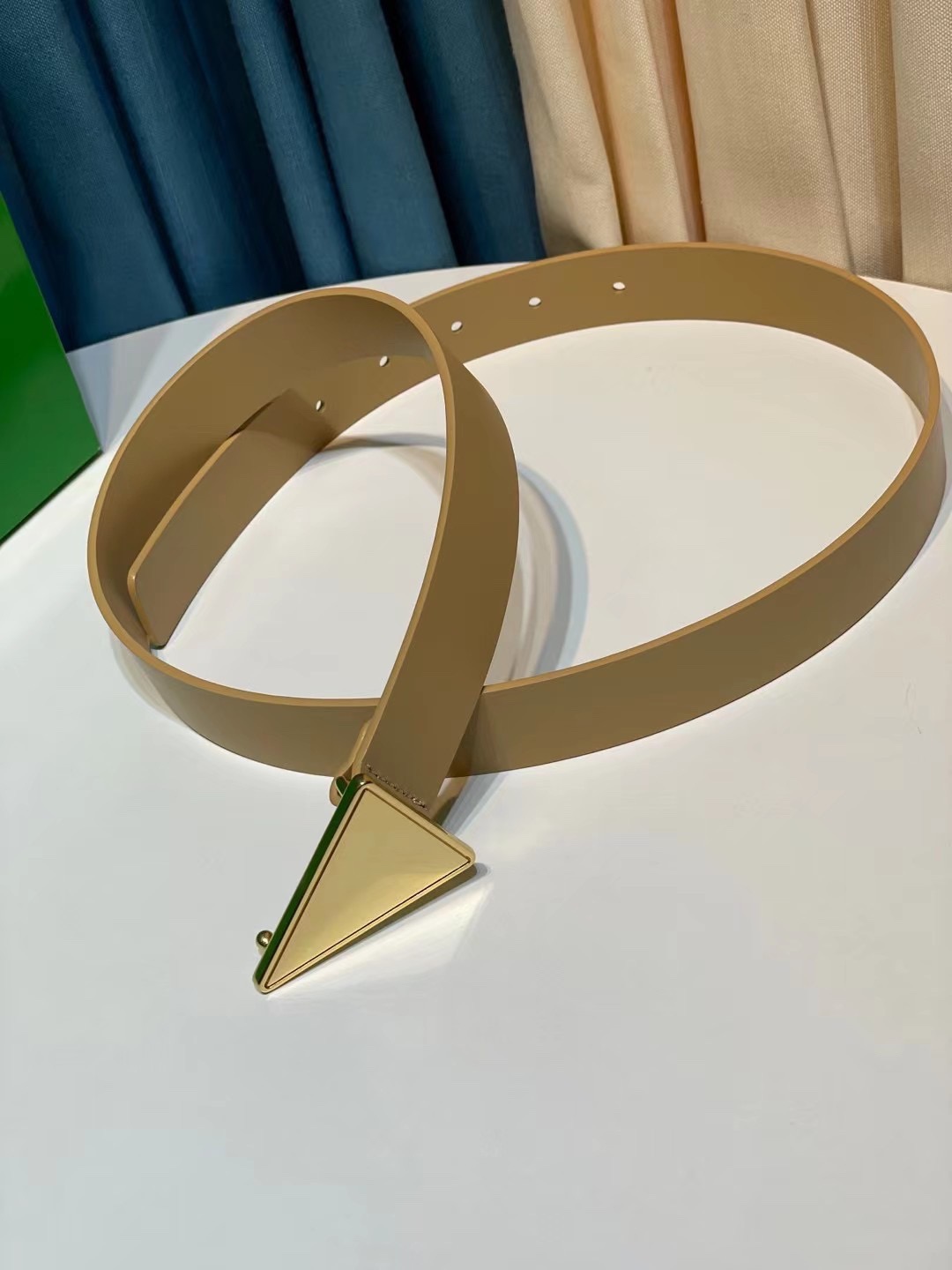 보테가베네타 Bottega Veneta  벨트 2.5CM