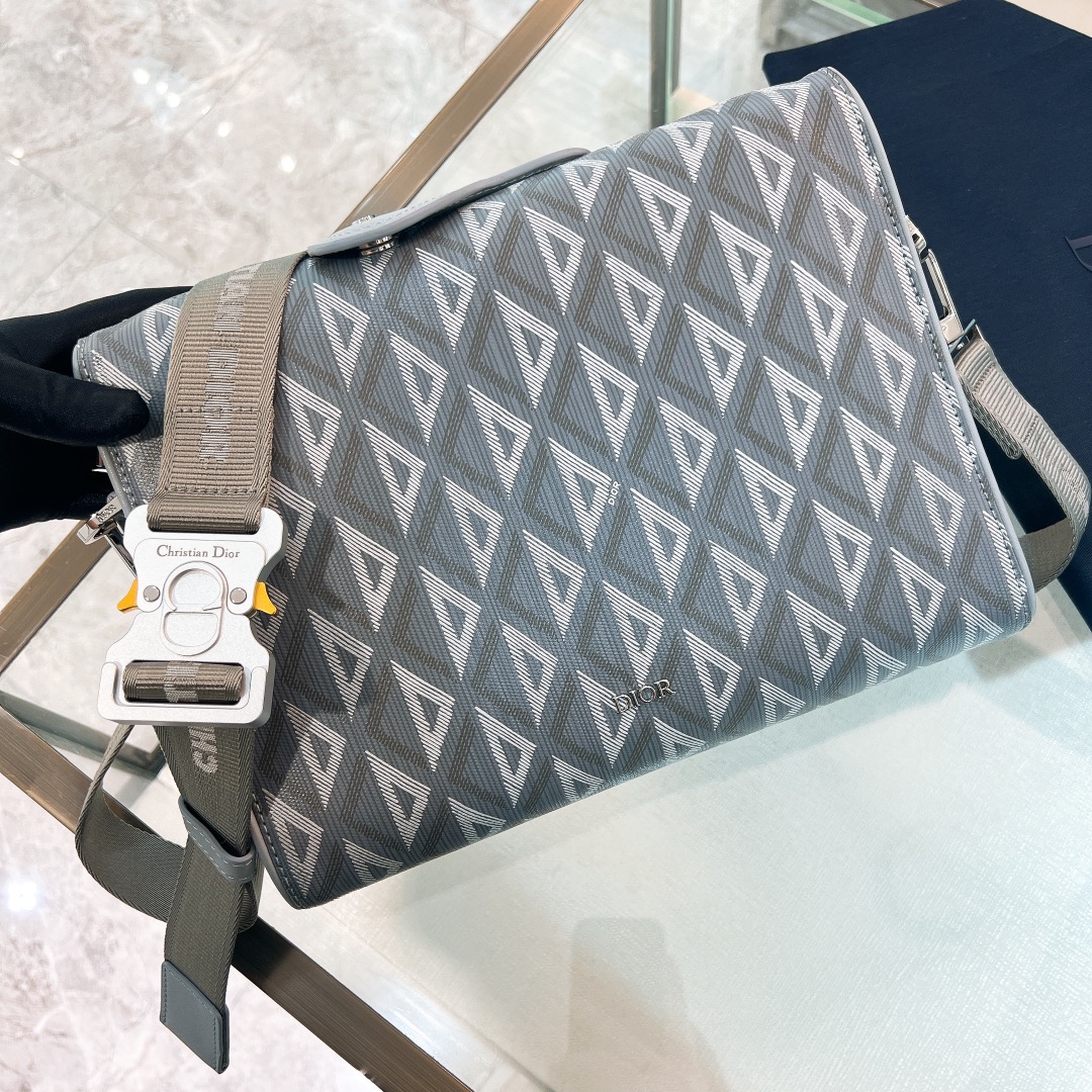 디올 Dior Lingot 크로스 백 29.5CM