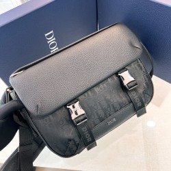 디올 Dior 크로스 백 31CM