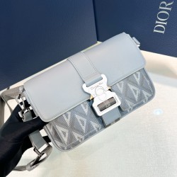 디올 Dior 크로스 백 27CM