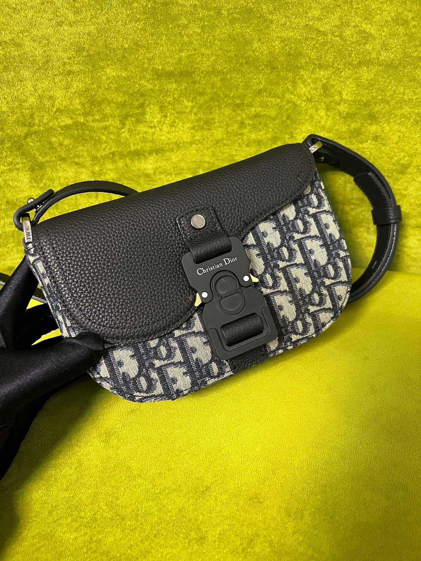 디올 Dior 크로스 백 19.5CM