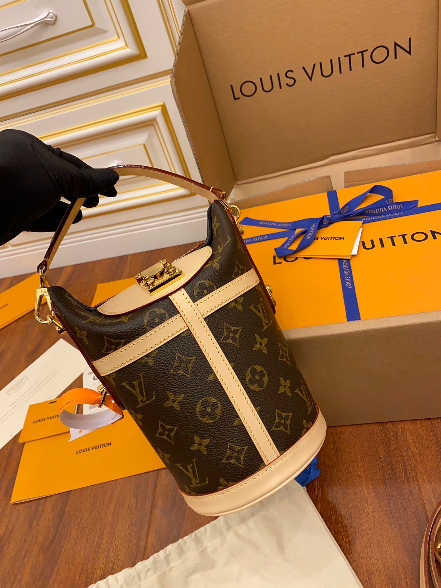 루이비통 Louis Vuitton 43587 버킷 백  22CM