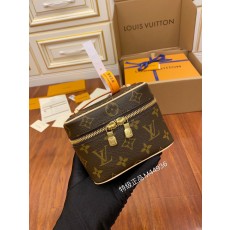 루이비통 Louis Vuitton M44936 클러치 14CM