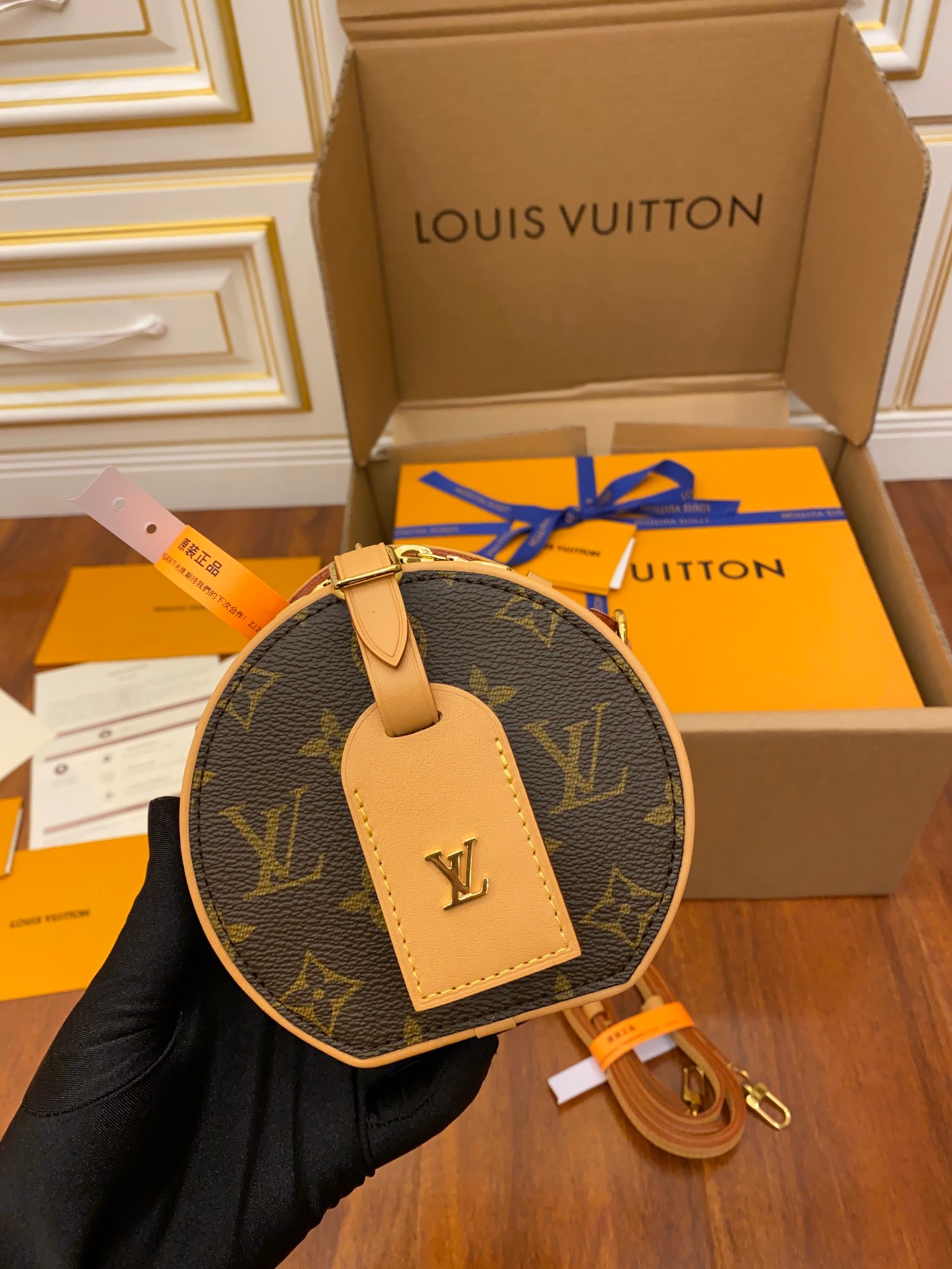 루이비통 Louis Vuitton M44699 미니백 13CM
