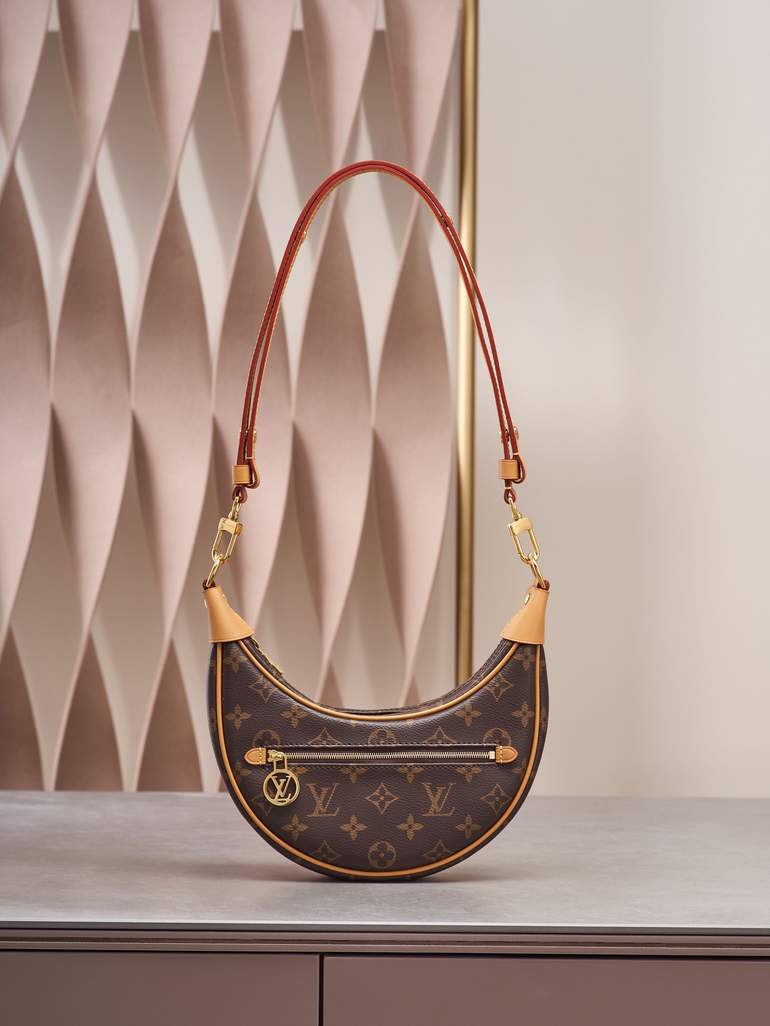 루이비통 Louis Vuitton 81098 숄더백 23CM