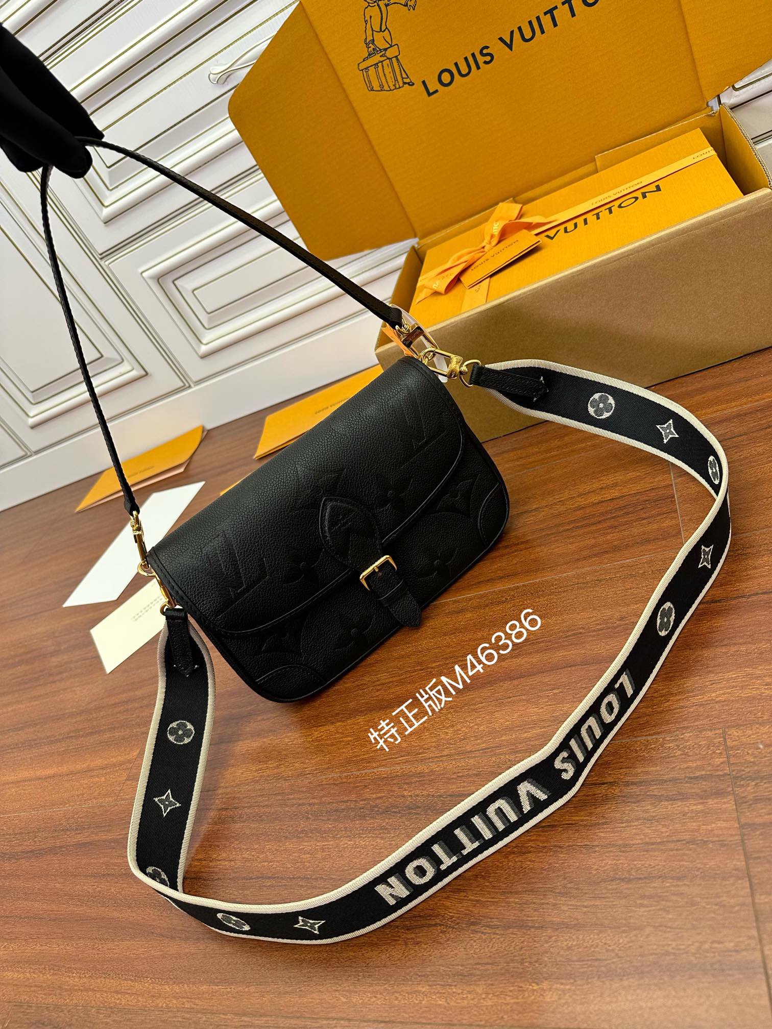 루이비통 Louis Vuitton 46386 숄더백 23CM