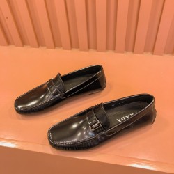 프라다 Prada 모카신