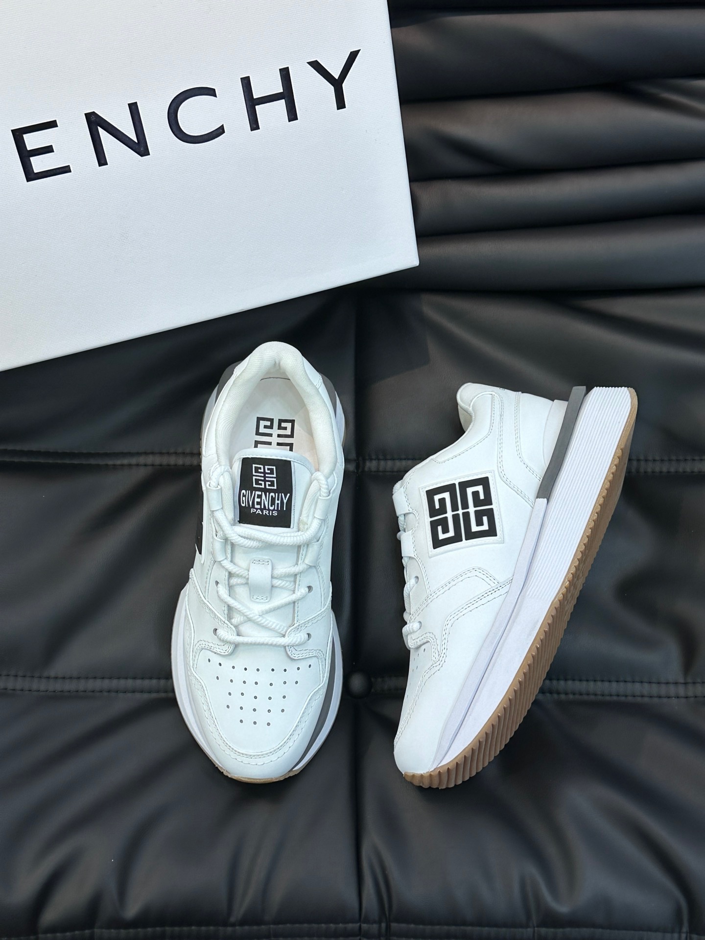 지방시 Givenchy 스니커즈