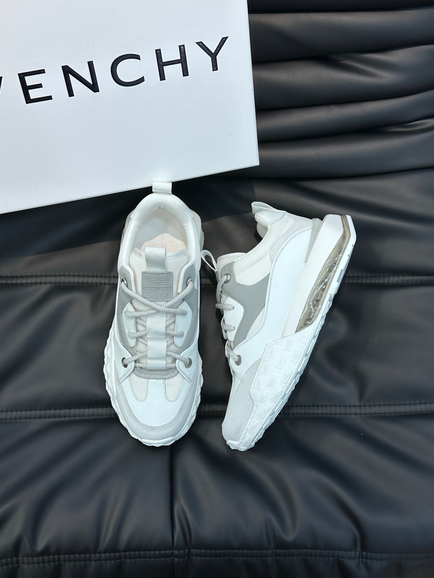 지방시 Givenchy 스니커즈