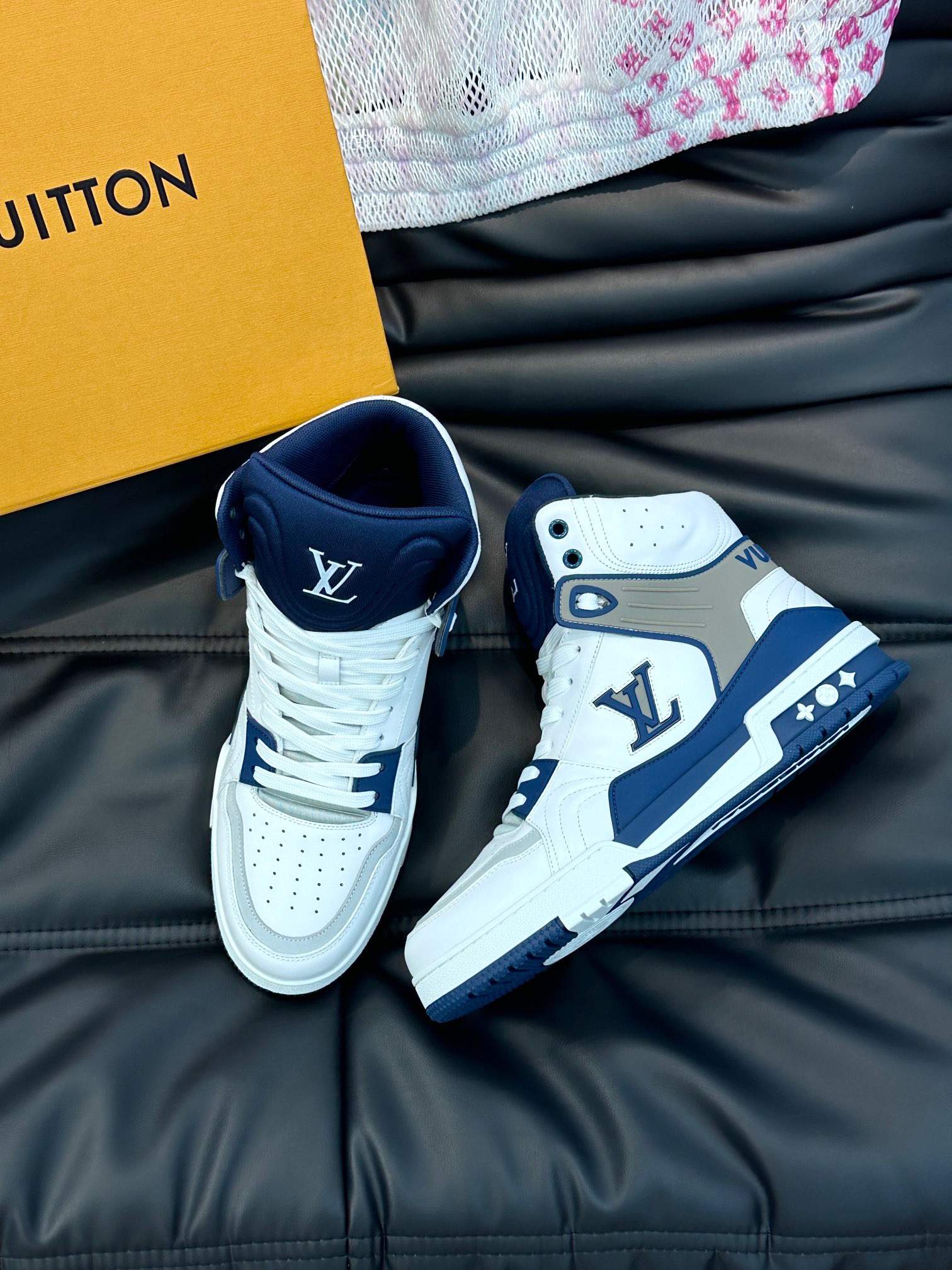 루이비통 Louis Vuitton 스니커즈