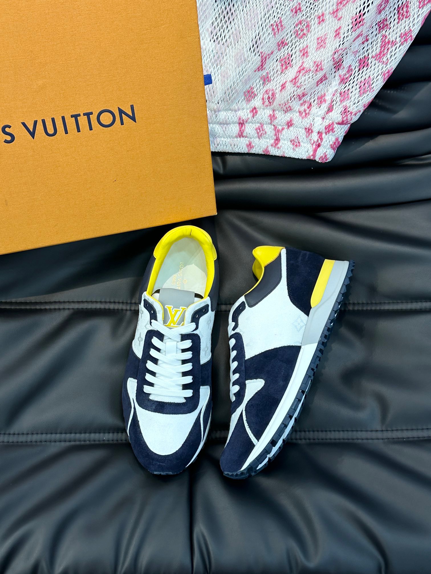 루이비통 Louis Vuitton 스니커즈