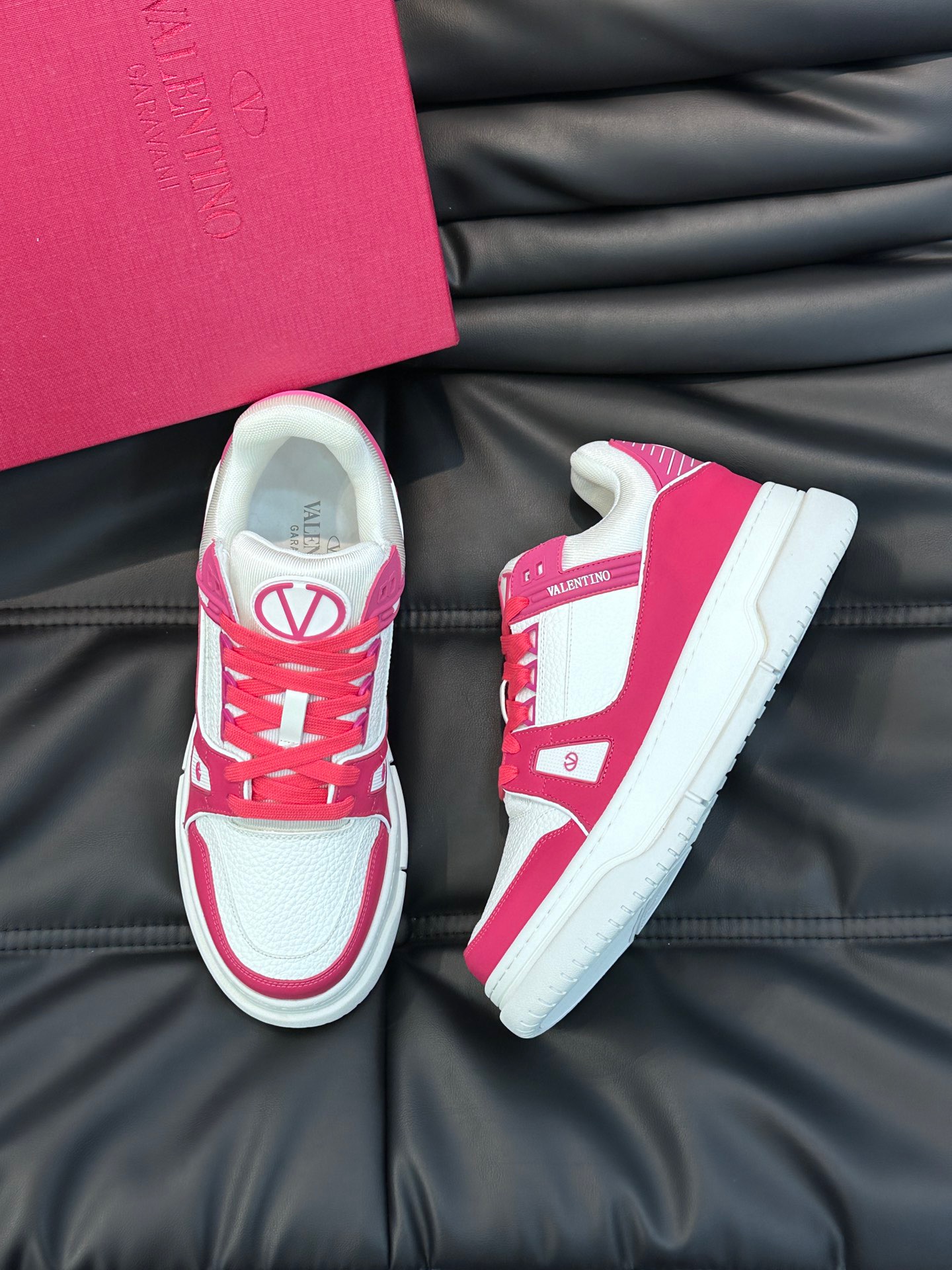 발렌티노 Valentino 스니커즈