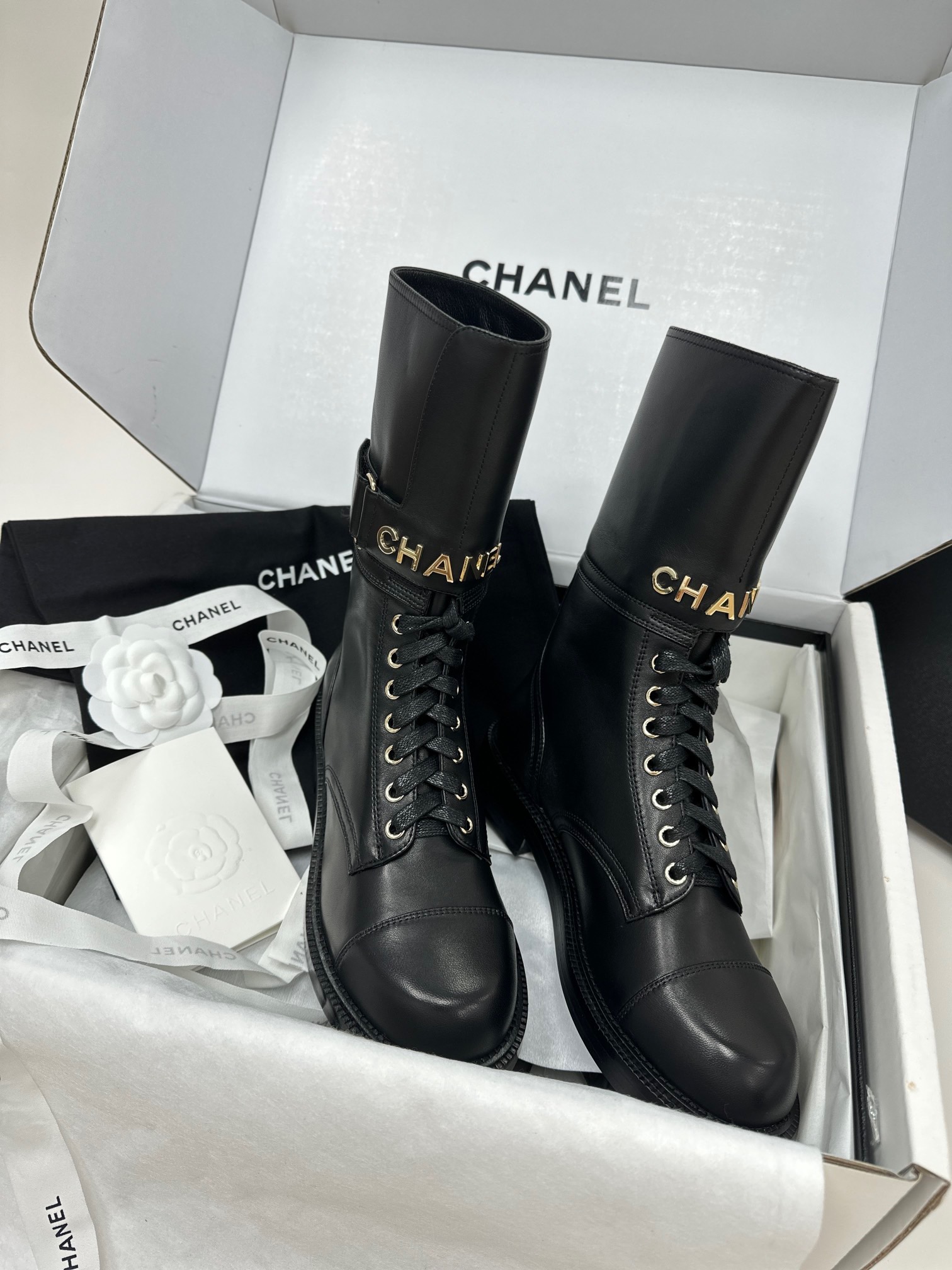 샤넬 CHANEL 스니커즈