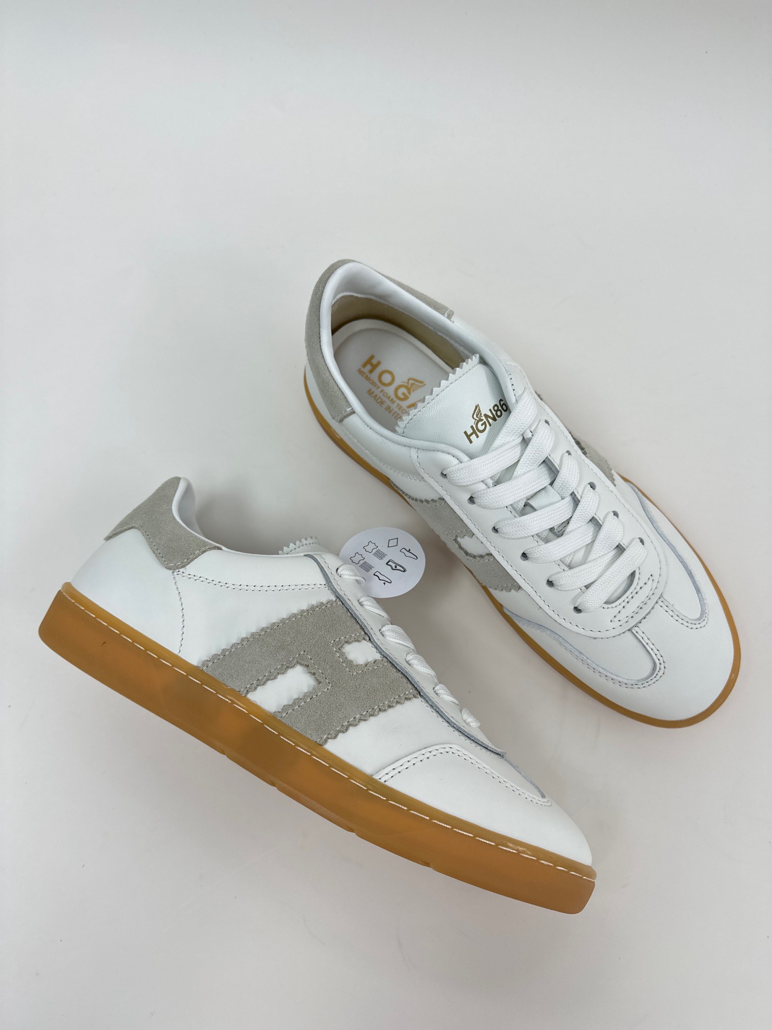 에르메스 Hermes 스니커즈