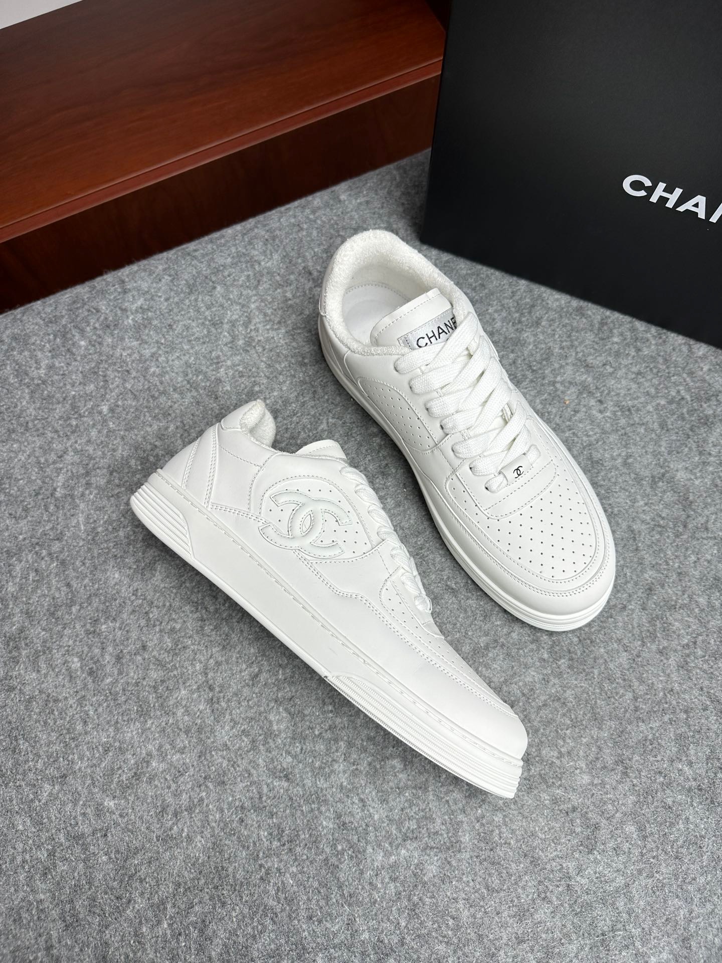 샤넬 CHANEL 스니커즈